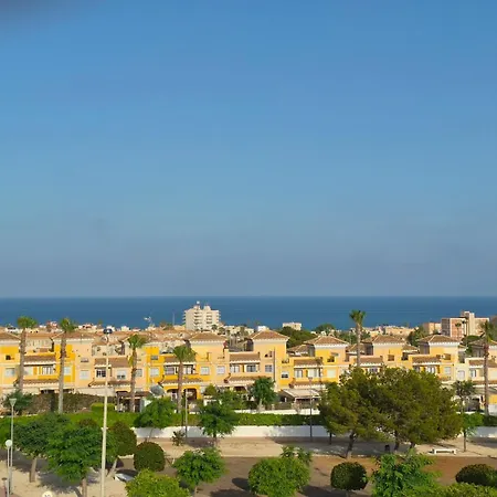 Blue Sea & Sun Апартаменти